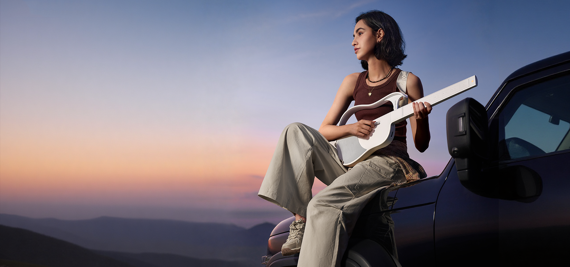 DONNER VIVA - Your Smart Stringless Guitar